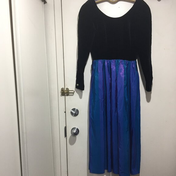 VINTAGE LAURA ASHLEY CUTOUT V BACK DRESSES SIZE 10 - Picture 3 of 7